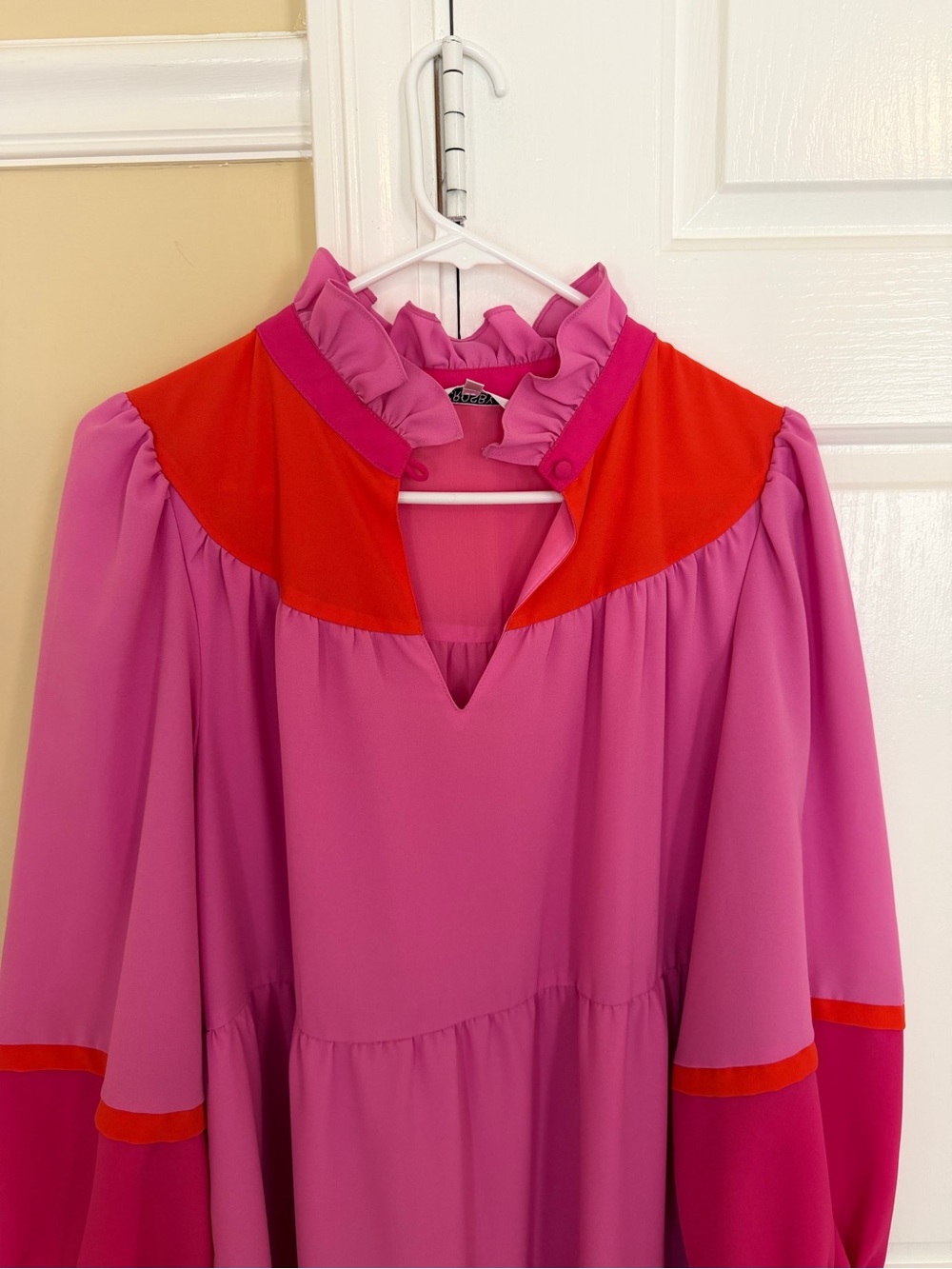 Crosby by Mollie Burch Colorblock Tie Neck Midi Dress Medium Belted - Picture 3 of 3